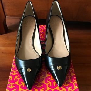 TORY BURCH Fairford Leather Pointy Toe Pump